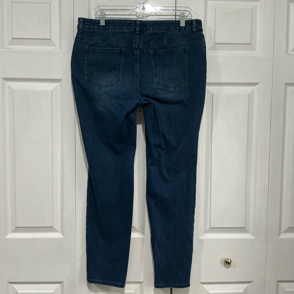 🤎 Chico’s Platinum Denim Blue Denim Ankle Jeans - Chico’s Size 2.5 = 14 - Picture 2 of 4
